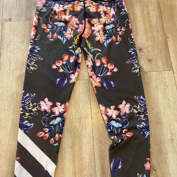 Leggings - Picture 3 of 7